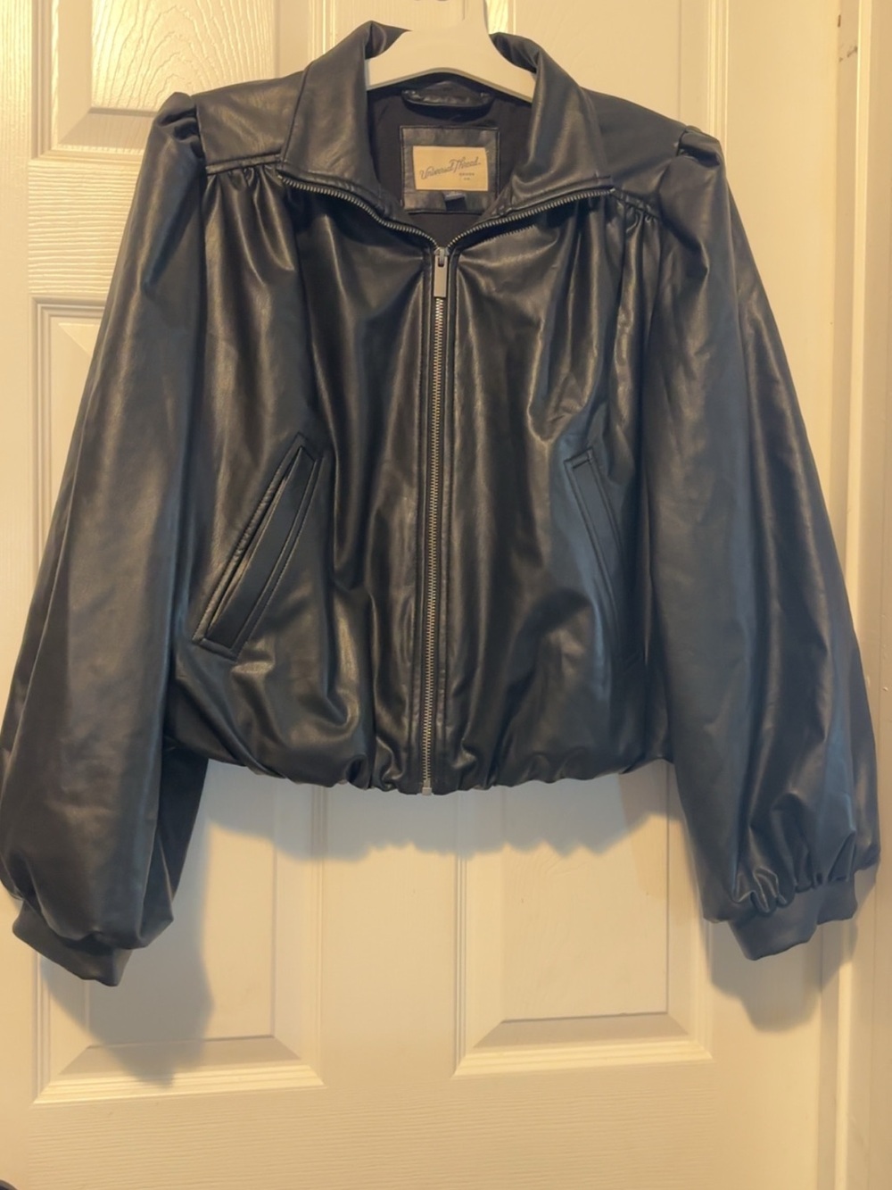 Universal Thread Black Faux Leather Puff-Sleeve Bomber Jacket